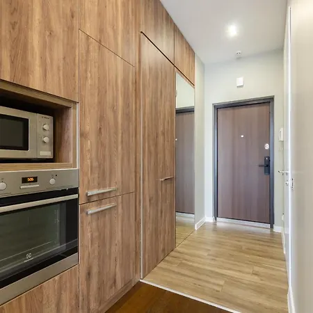 Apartment Petrovdom 408-467-471-277-377 In Park Cozy Kiew