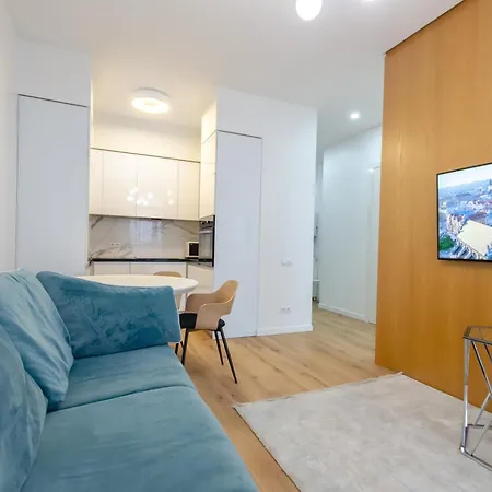 Apartment Petrovdom 408-467-471-277-377 In Park Cozy