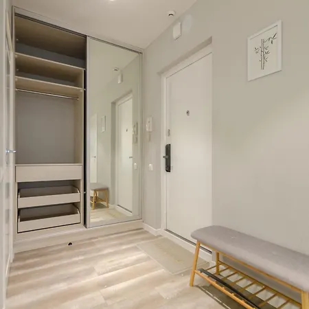 Petrovdom 408-467-471-277-377 In Park Cozy Apartment Kiew