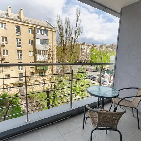 Petrovdom 408-467-471-277-377 In Park Cozy Apartment